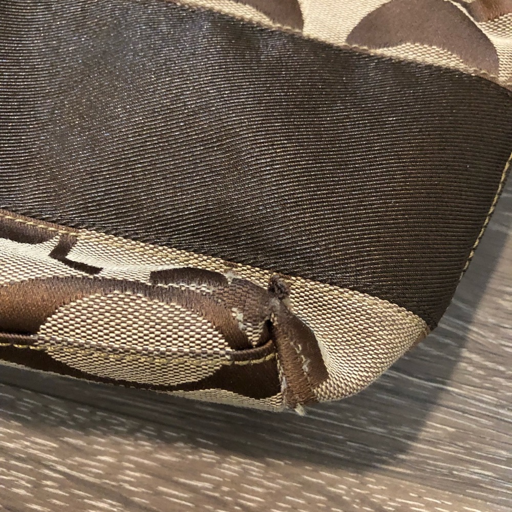 Authentic coach purse - Picture 6 of 8